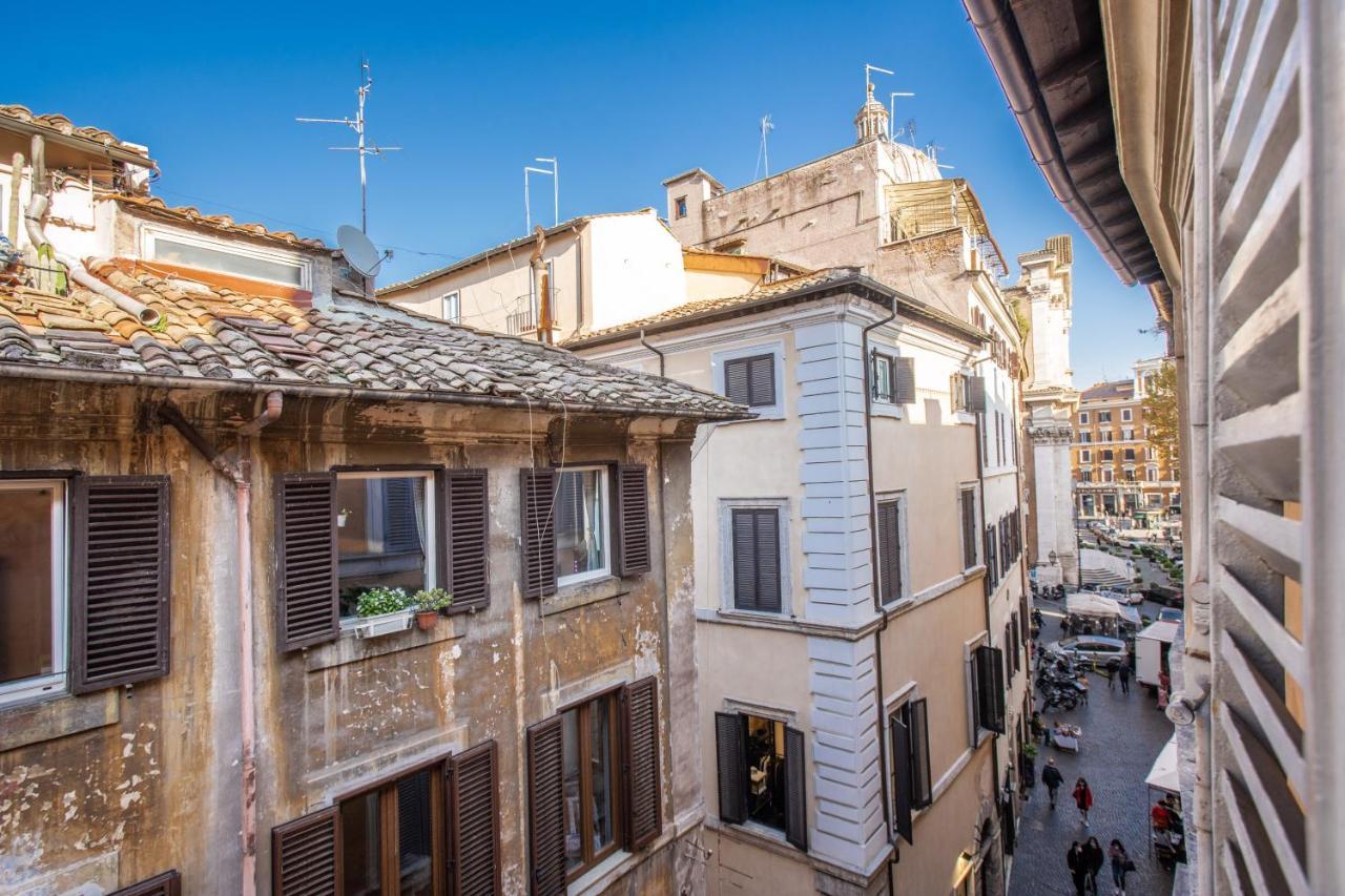 Giubbonari Street Couette-café